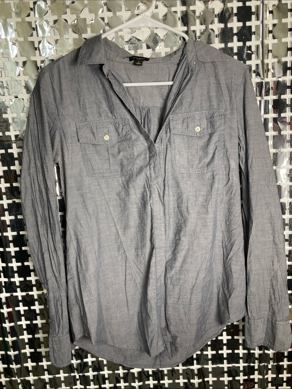 Ann Taylor Women's Gray Button-Down Shirt
